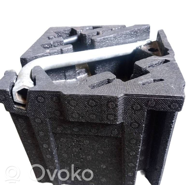 Audi A2 Työkalupakki 