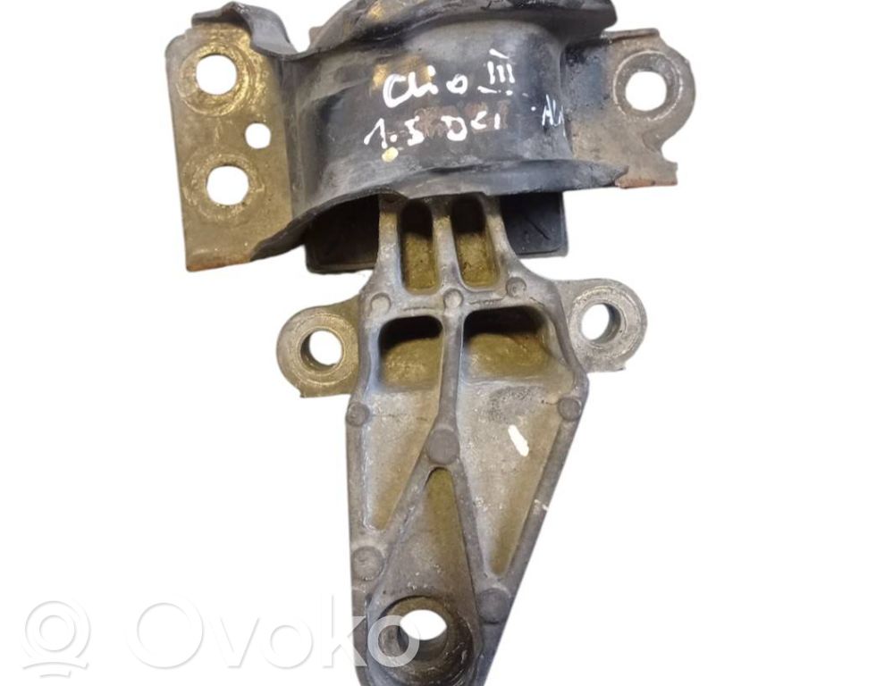 Engine mount bracket   112847149R