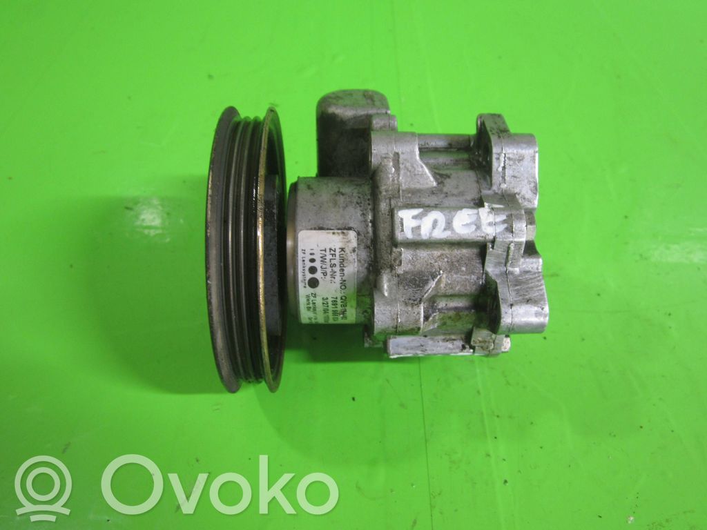 Land Rover Freelander Ohjaustehostimen pumppu 
