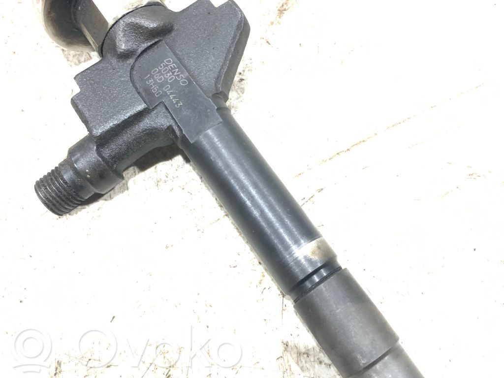 Fuel injector   13H50