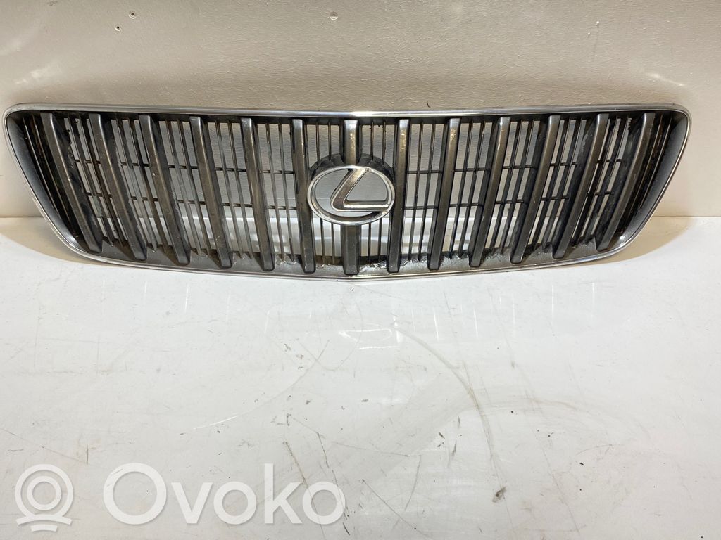 Lexus RX 300 Etusäleikkö 