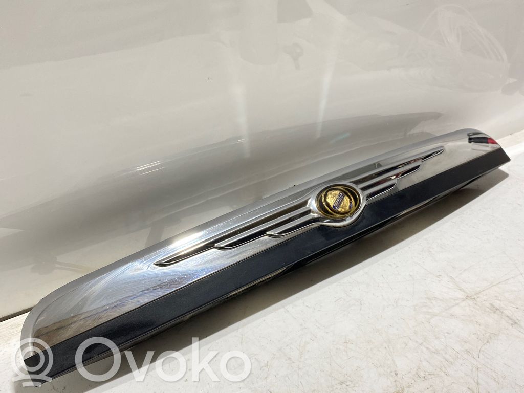 Chrysler Town & Country V Listwa oświetlenie tylnej tablicy rejestracyjnej 