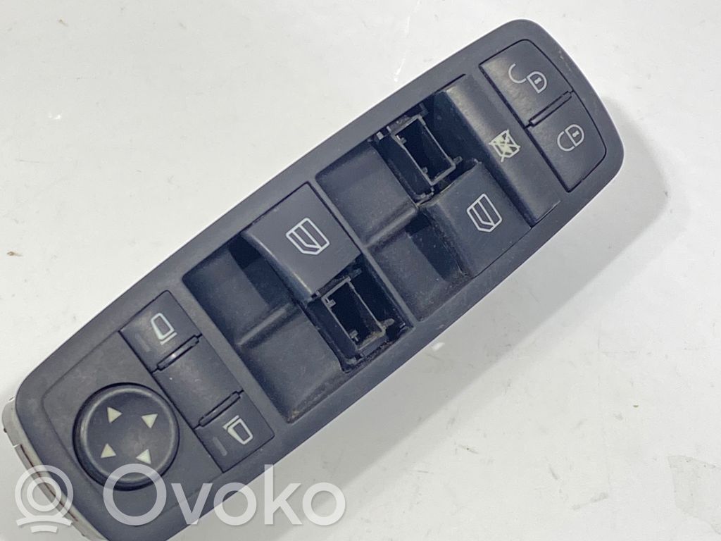 Mercedes-Benz B W245 Przyciski szyb 