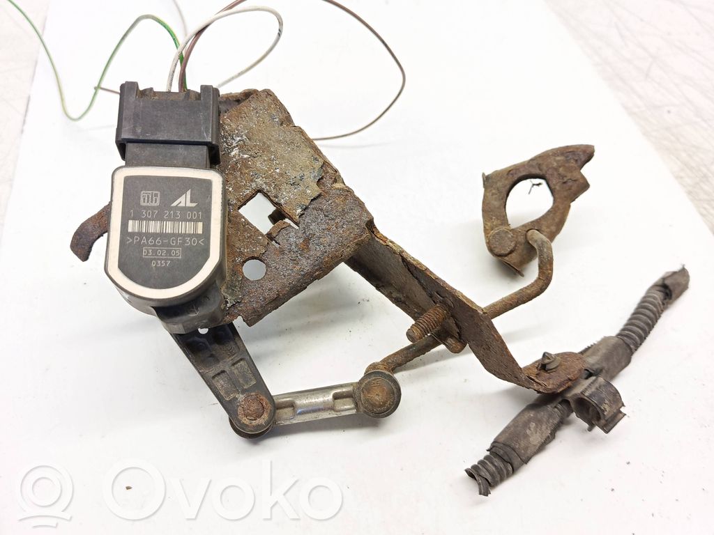 Peugeot 407 Sensor de nivel del faro delantero/principal 
