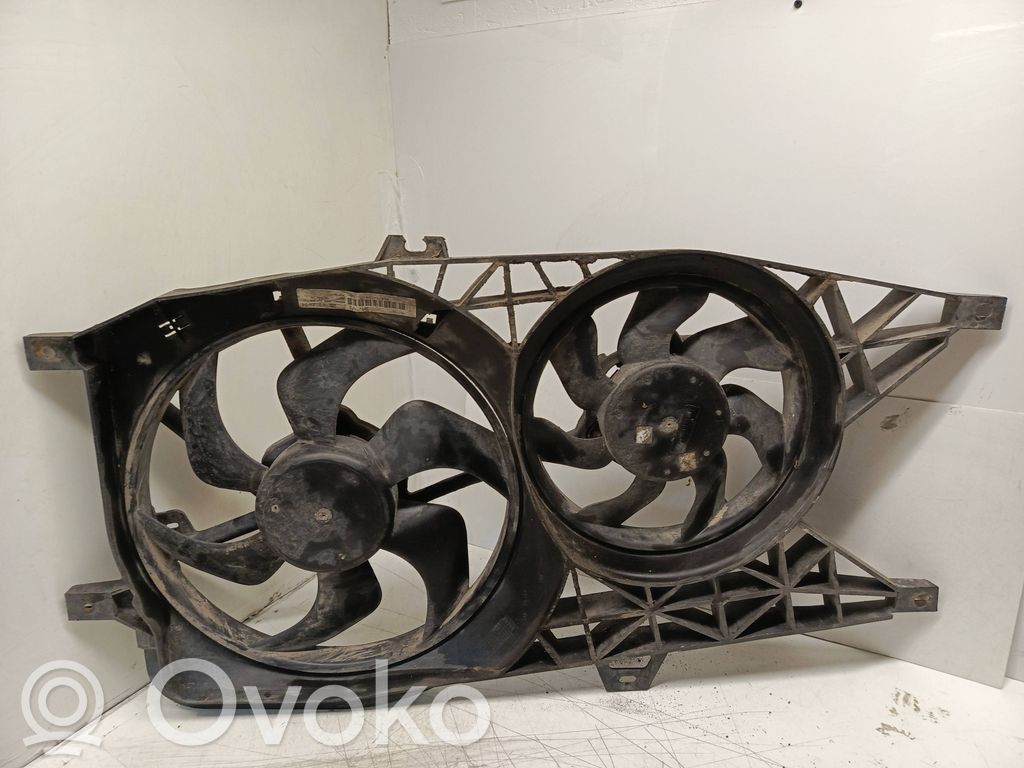 Opel Vivaro Difūzorius 