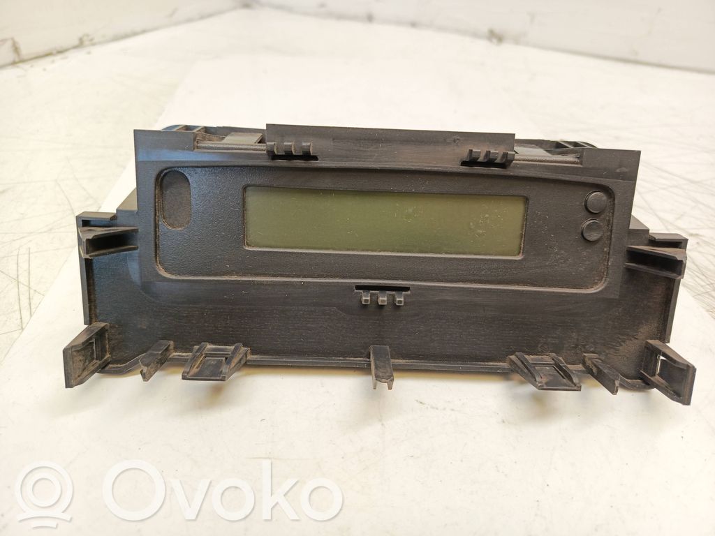 Renault Megane II Screen/display/small screen 