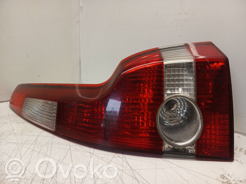 Lampa tylna   30698921,281202