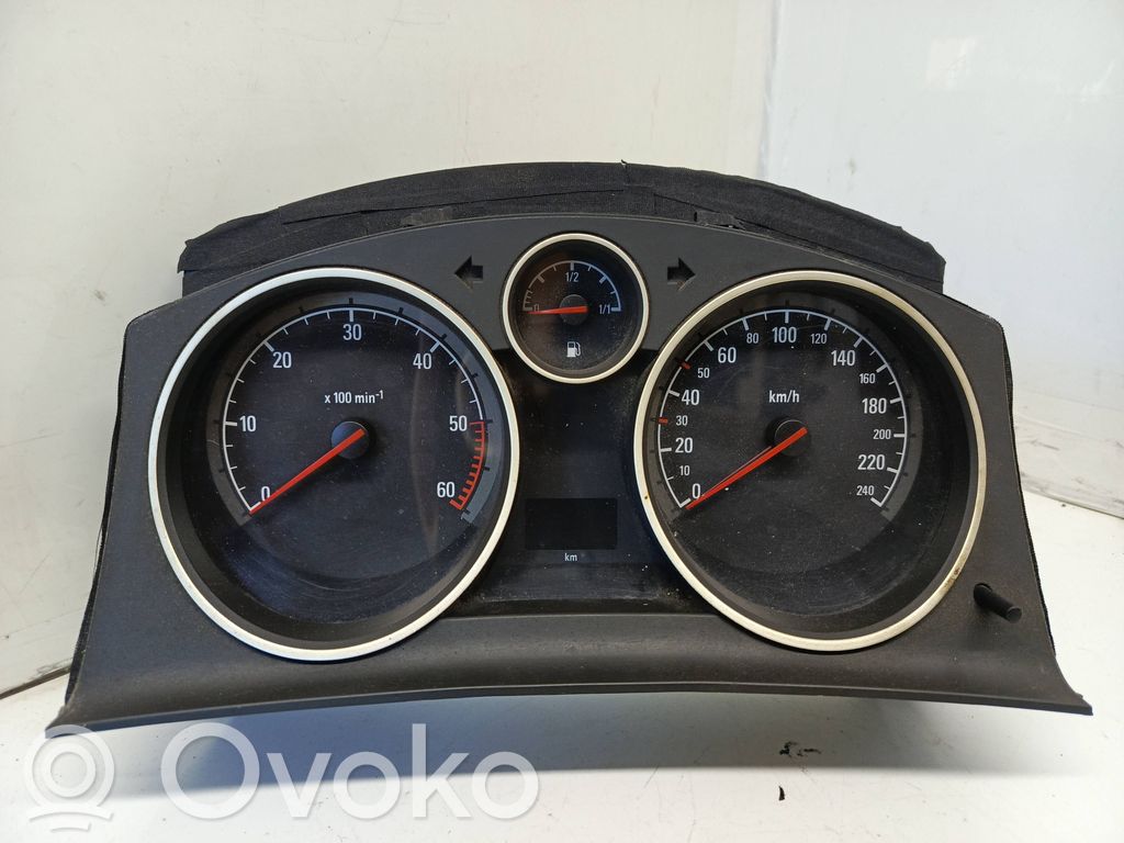 Opel Astra H Licznik / Prędkościomierz 