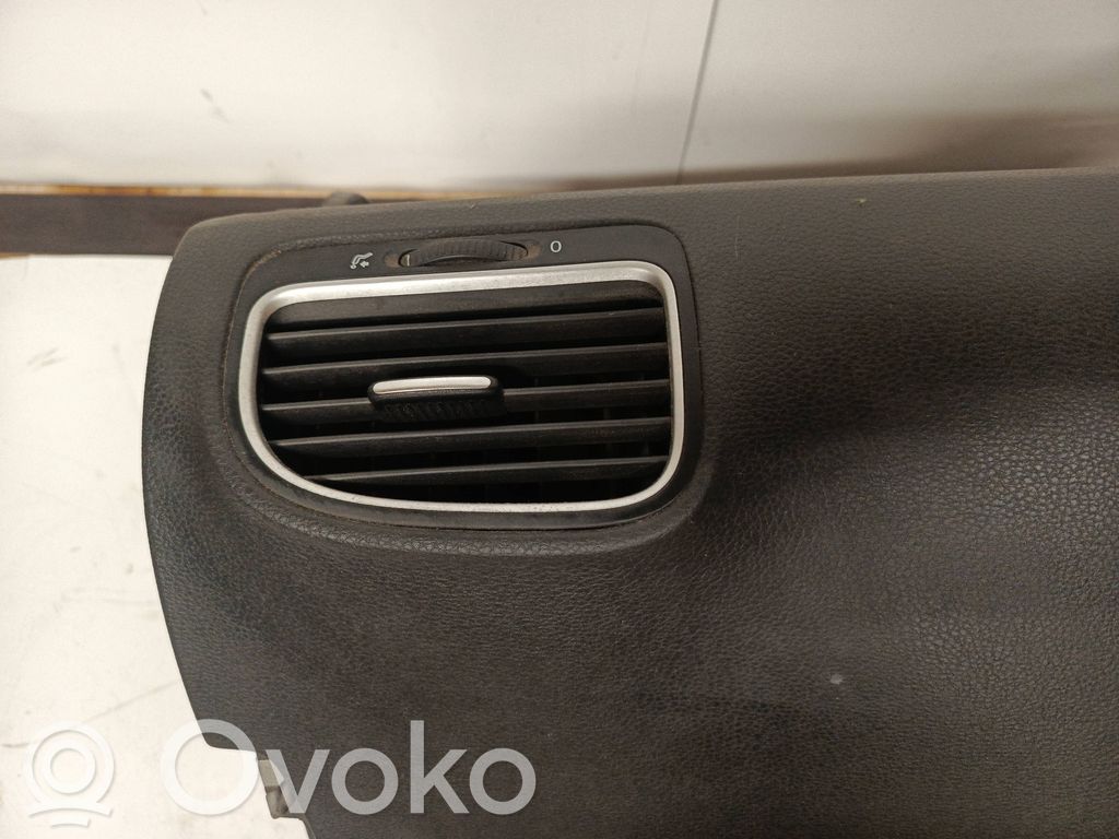 Volkswagen Golf VI Panel de instrumentos 