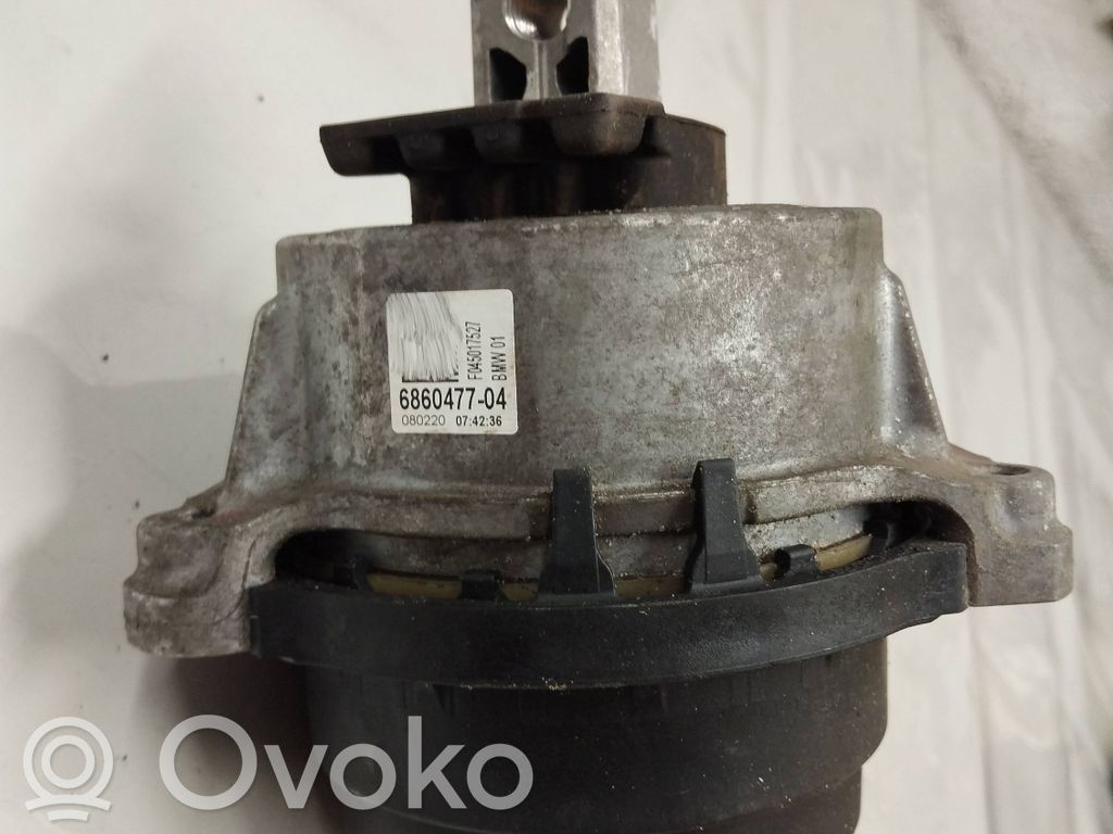 BMW 5 G30 G31 G38 Engine mount bracket 