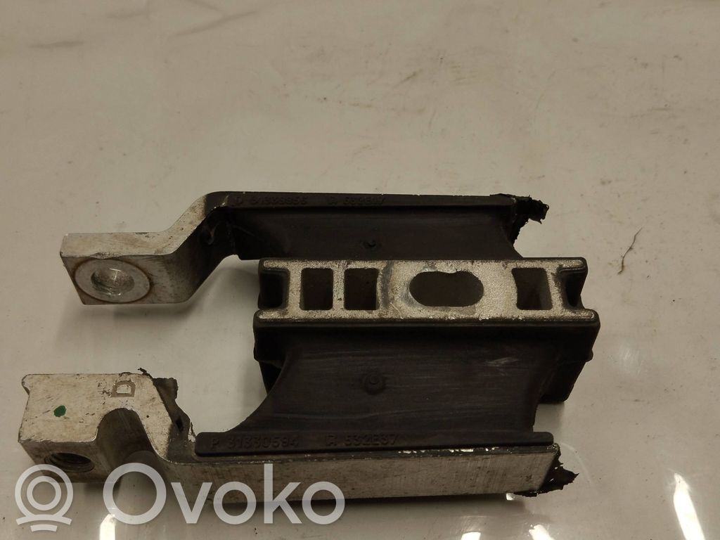 Volvo XC90 Gearbox mount 