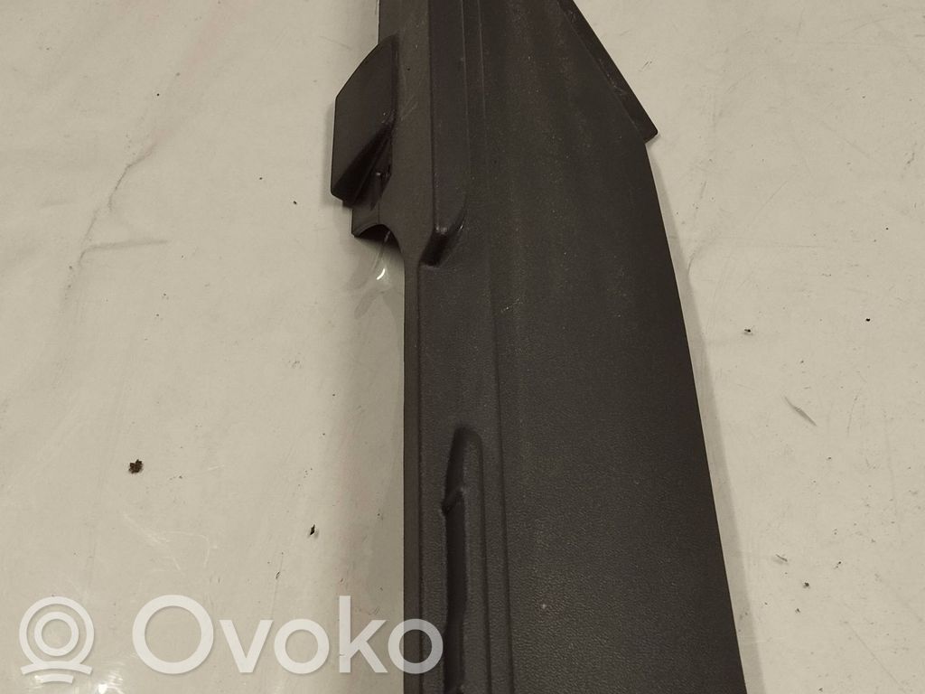 Tesla Model S Kita salono detalė 