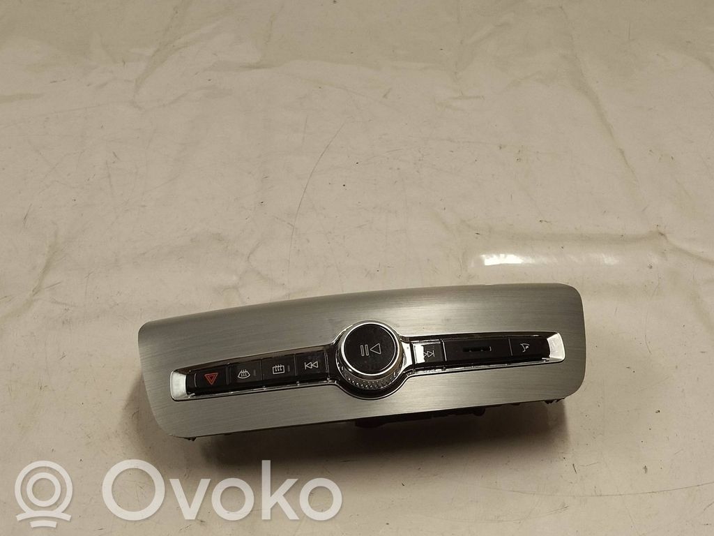Volvo XC90 Head unit multimedia control 