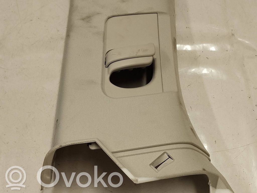 Volvo XC90 Pilar (B) (superior) 
