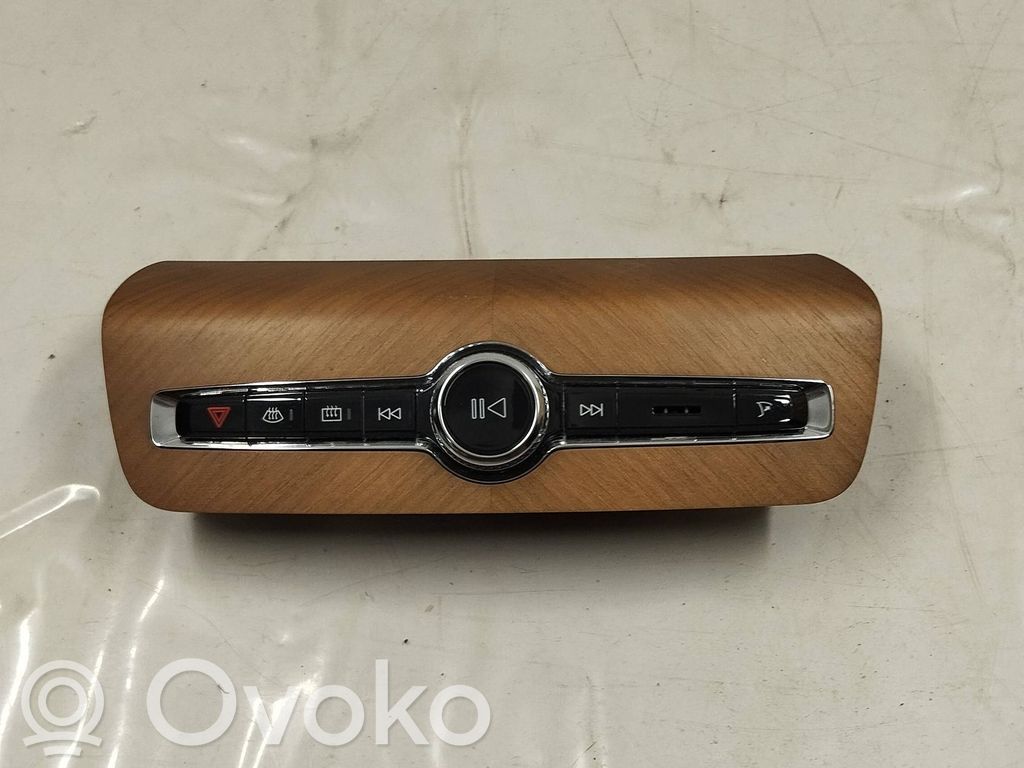 Volvo XC90 Head unit multimedia control 
