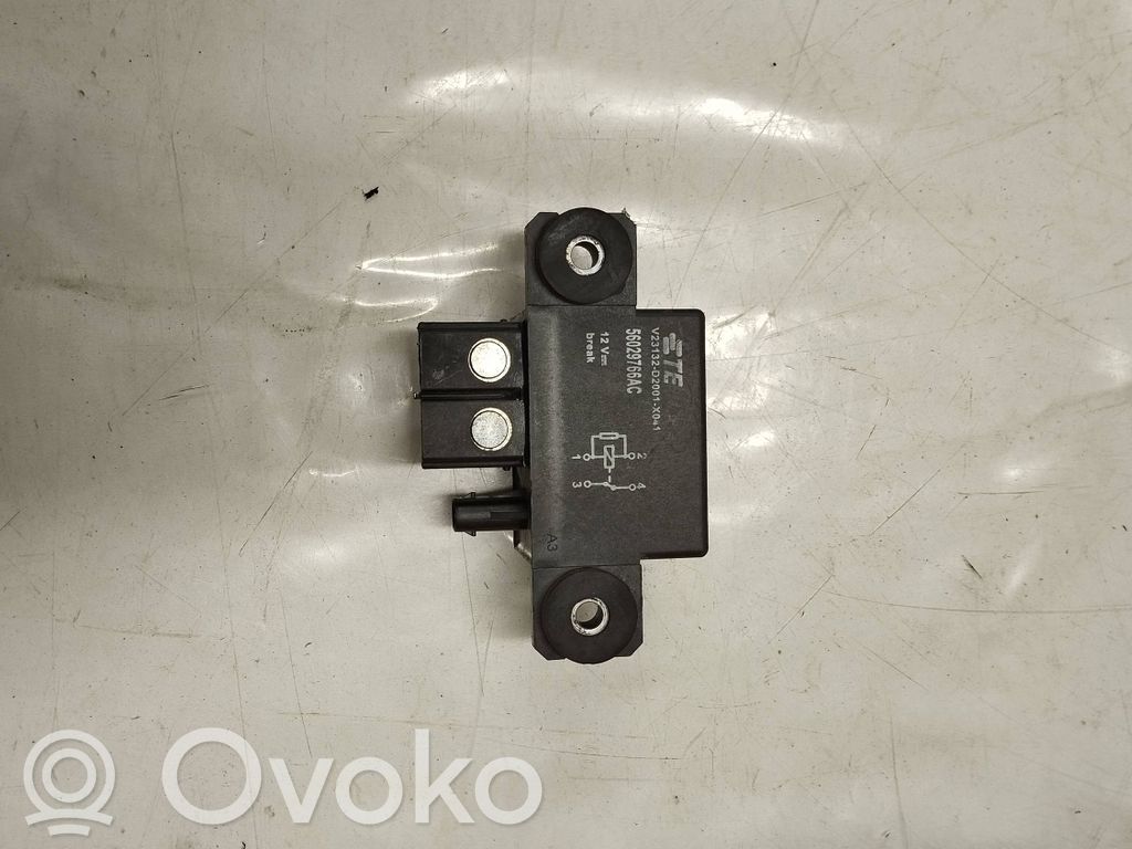 Jeep Grand Cherokee Fusible del relé de la batería 