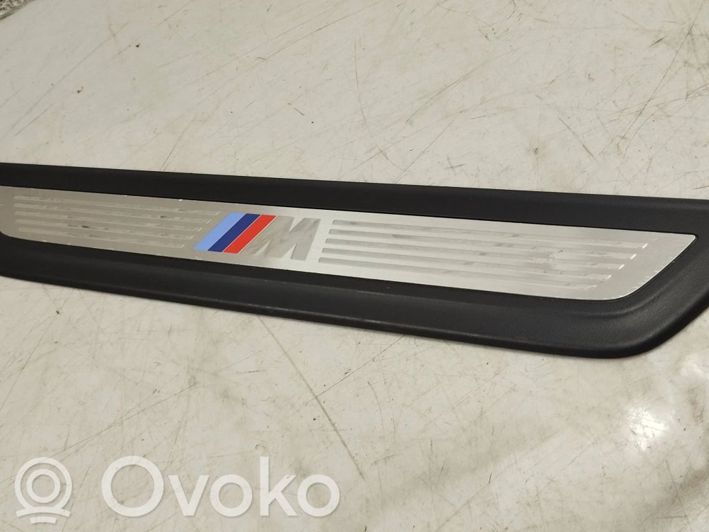 BMW X3 F25 Listwa progowa boczna 