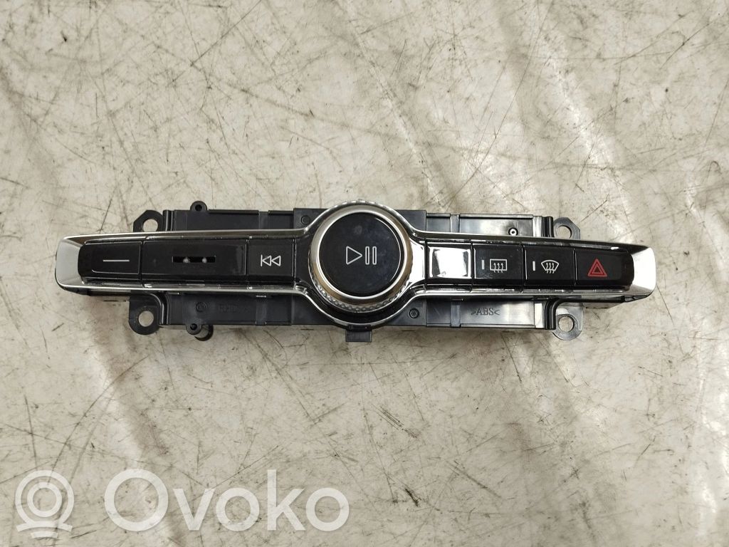 Volvo S90, V90 Head unit multimedia control 