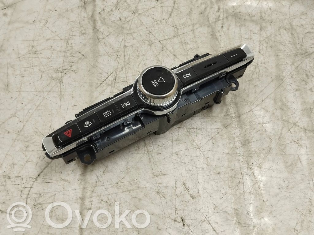 Volvo S90, V90 Head unit multimedia control 