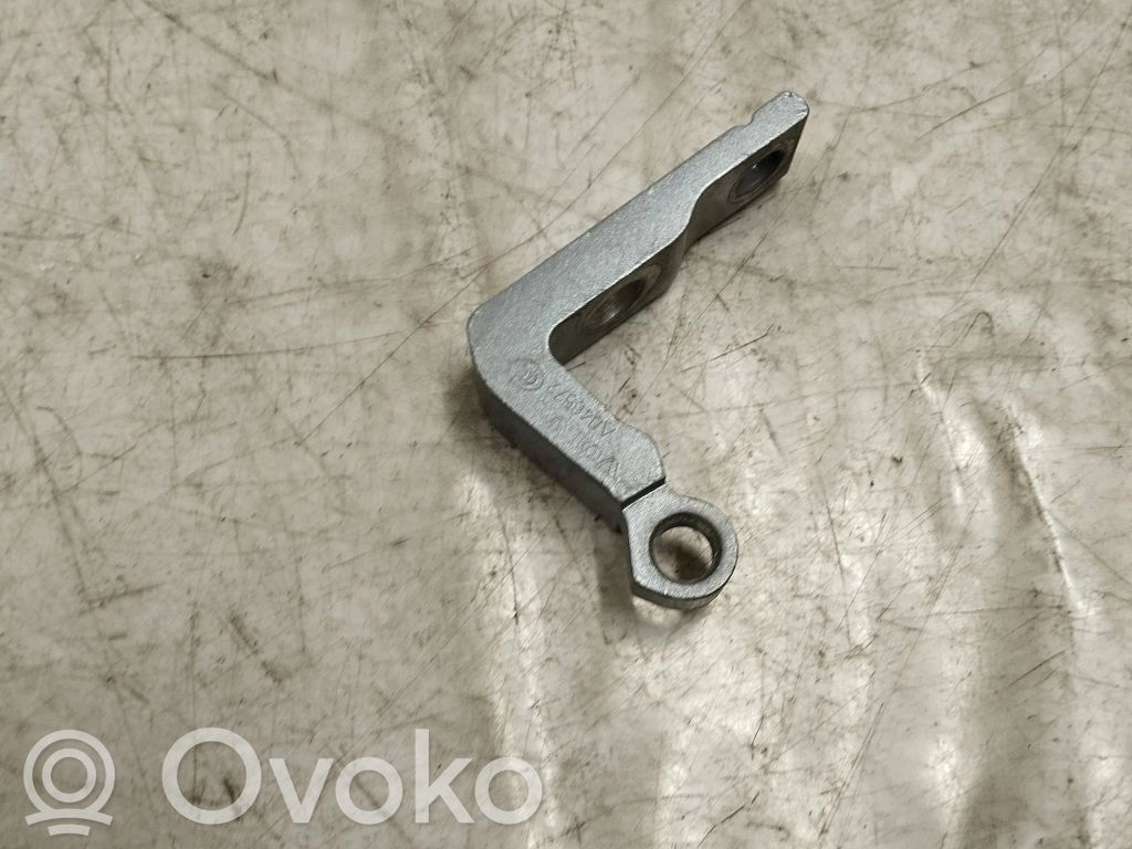 Volvo XC90 Front door upper hinge 