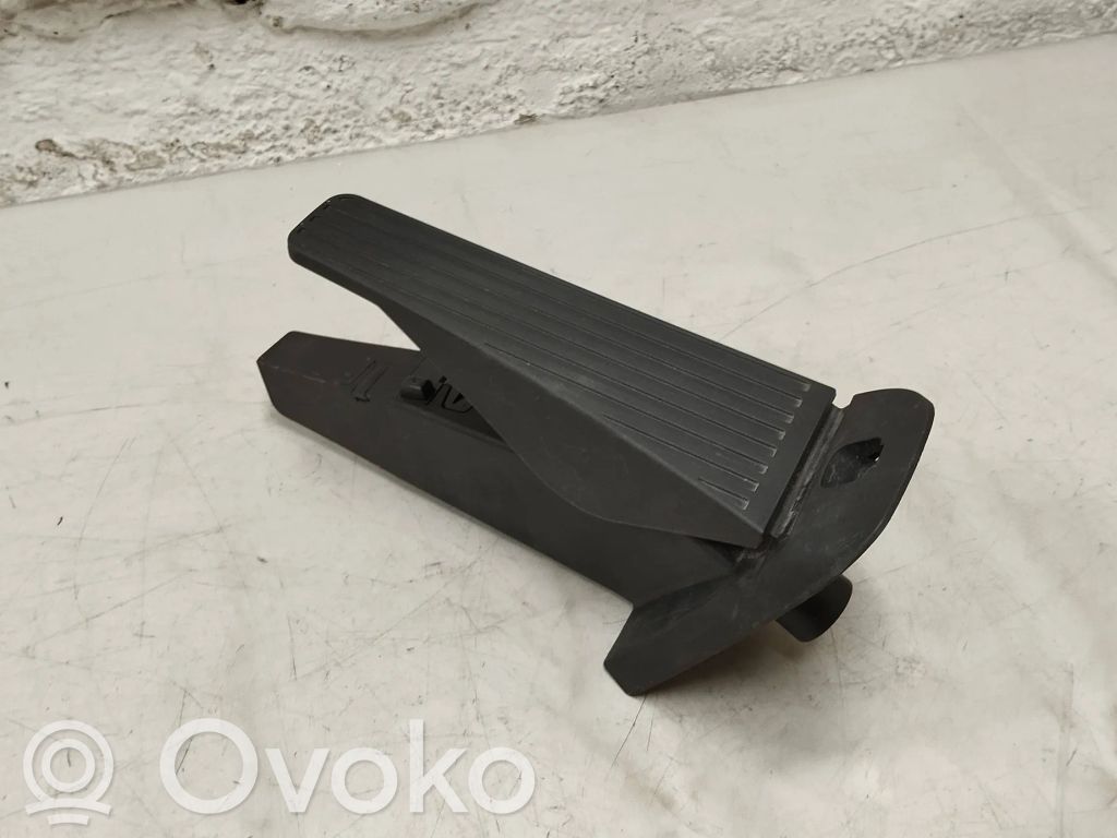 Volvo S90, V90 Accelerator throttle pedal 