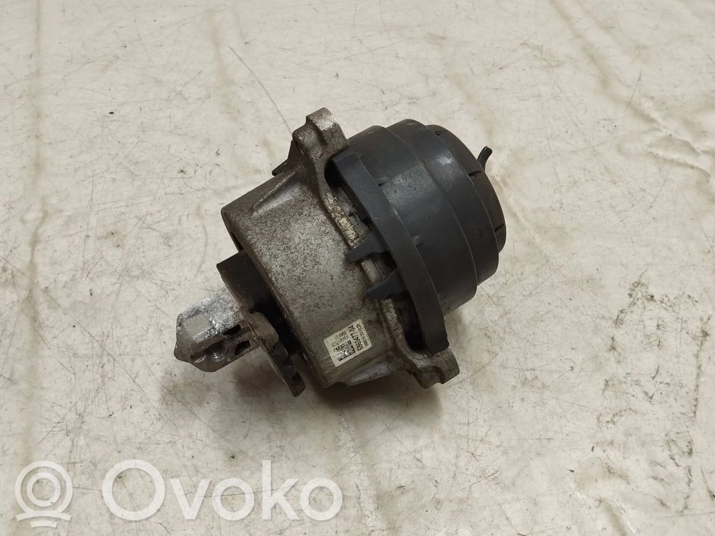 BMW 5 G30 G31 G38 Engine mount bracket 