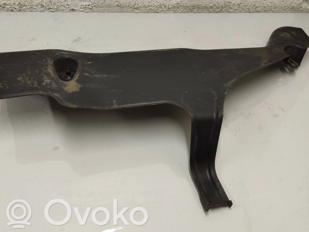 Audi A3 8Y Placa protectora del centro/medio 