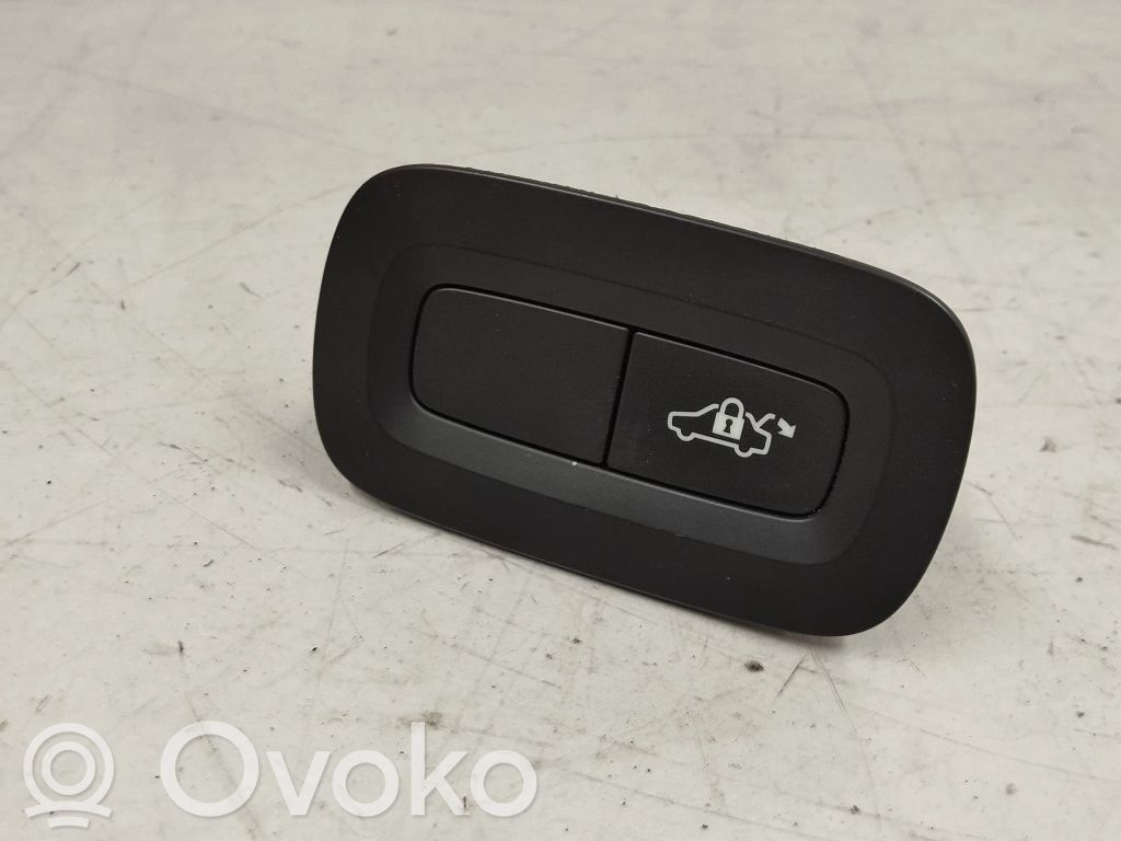 Volvo S60 Tailgate/boot open switch button 