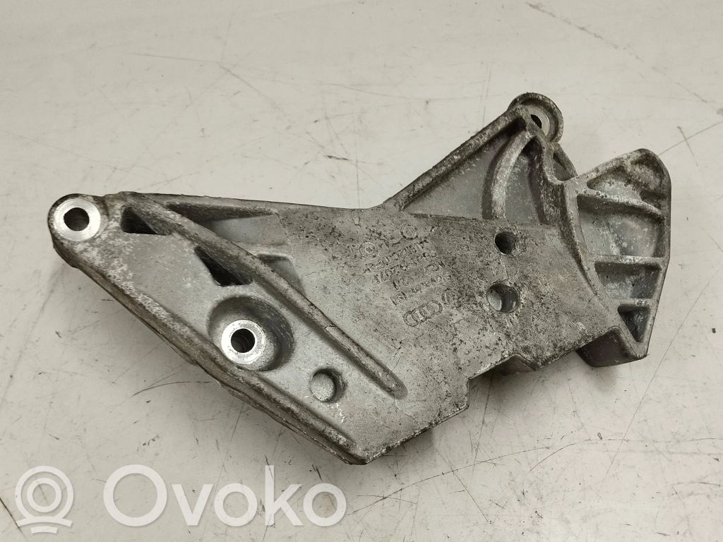 Audi A3 S3 8V Engine mounting bracket 
