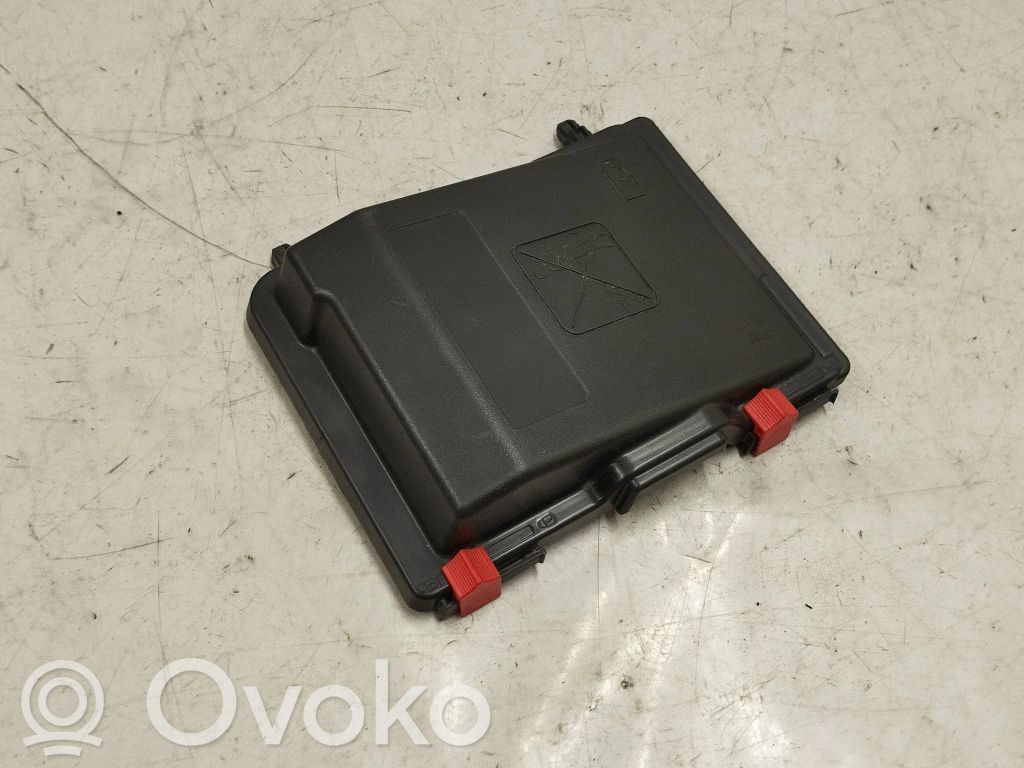 Fiat Tipo Fuse box cover 