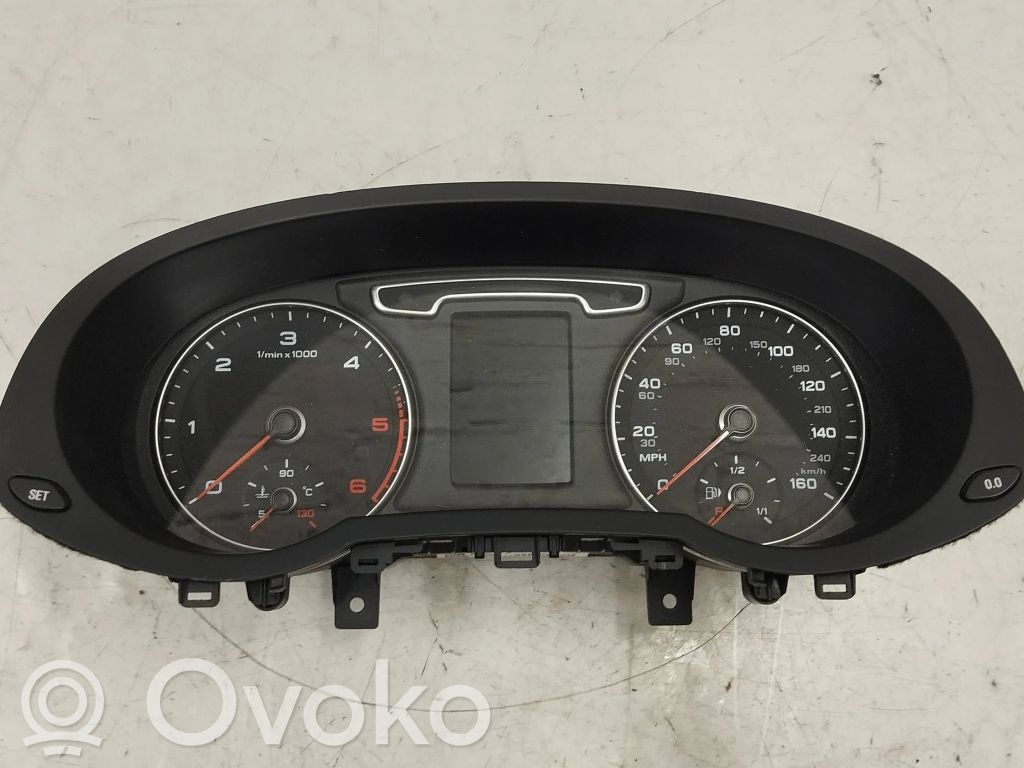 Audi Q3 8U Speedometer (instrument cluster) 
