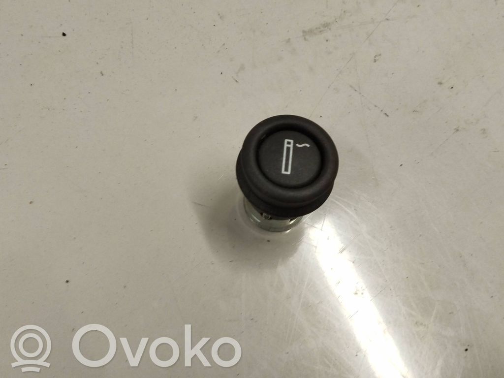 BMW X5 F15 Cigarette lighter front 