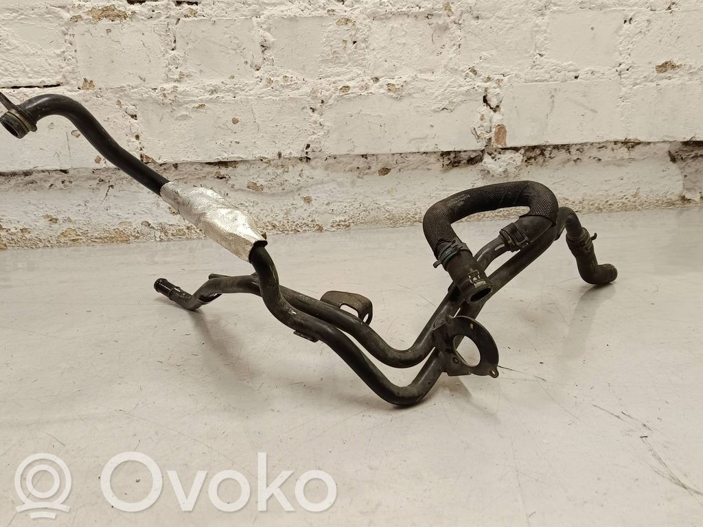 Audi Q8 Engine coolant pipe/hose 