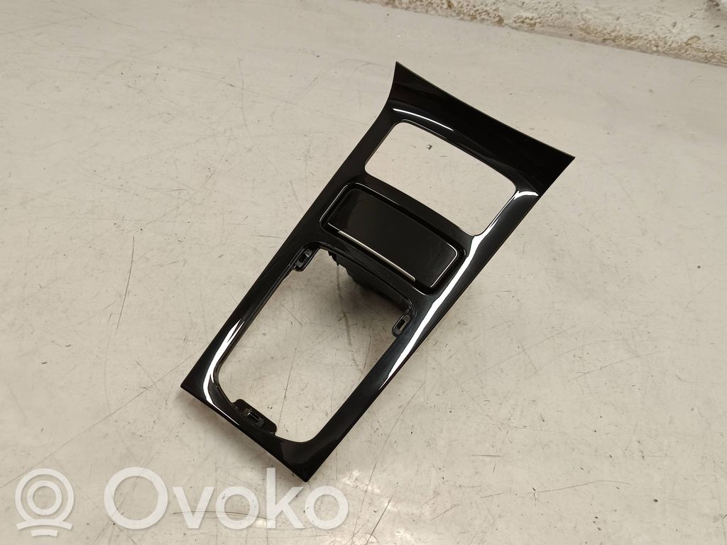 Porsche Cayenne (92A) Gear shifter surround trim plastic 