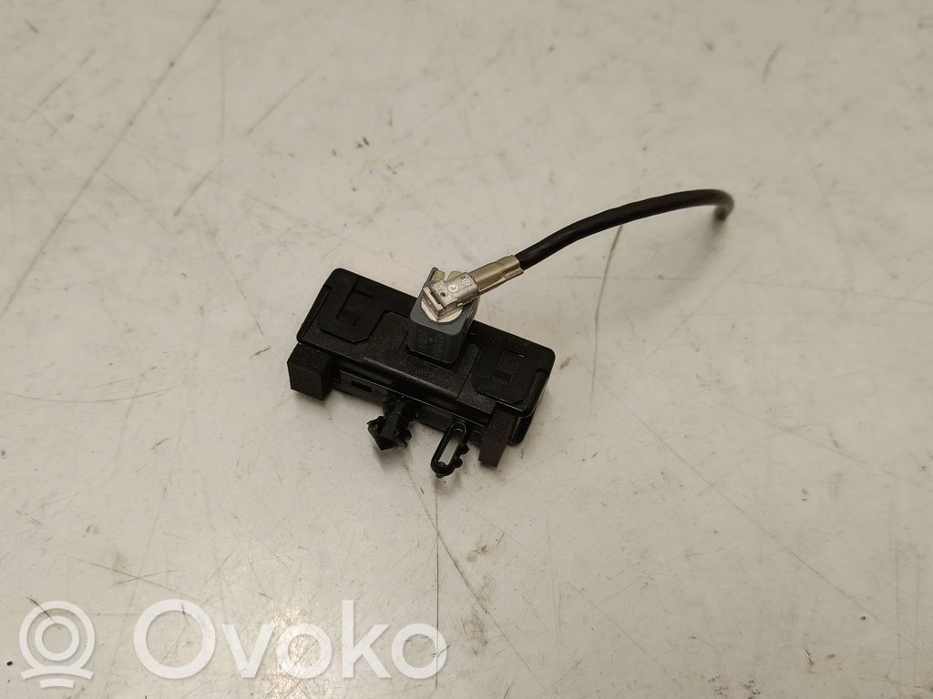 Audi A3 8Y Antenos stiprintuvas 