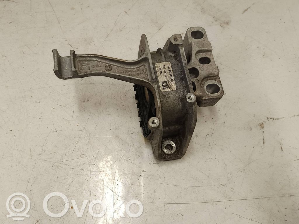 Audi A3 8Y Engine mount bracket 