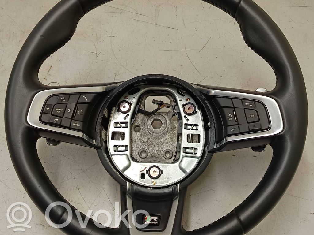 Jaguar F-Pace Volan 