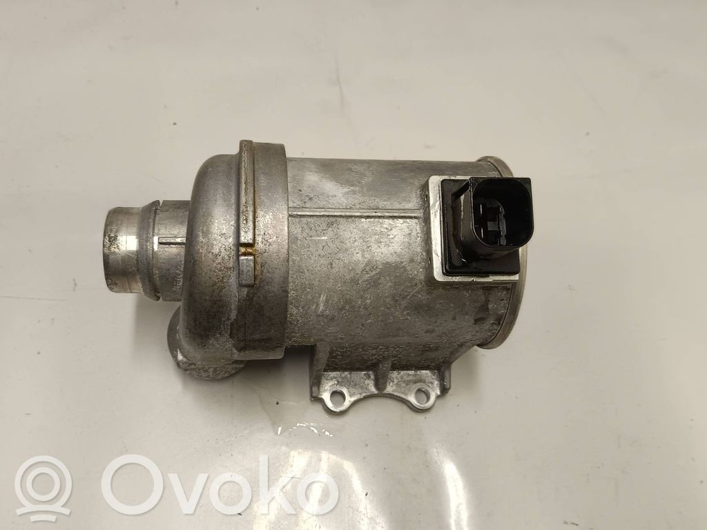Vesipumppu   31368715