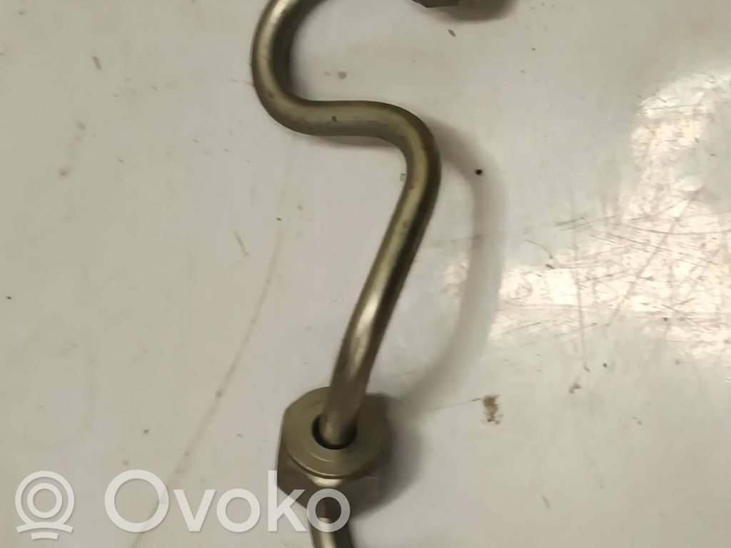 Mercedes-Benz X-class W470 Fuel injector supply line/pipe 