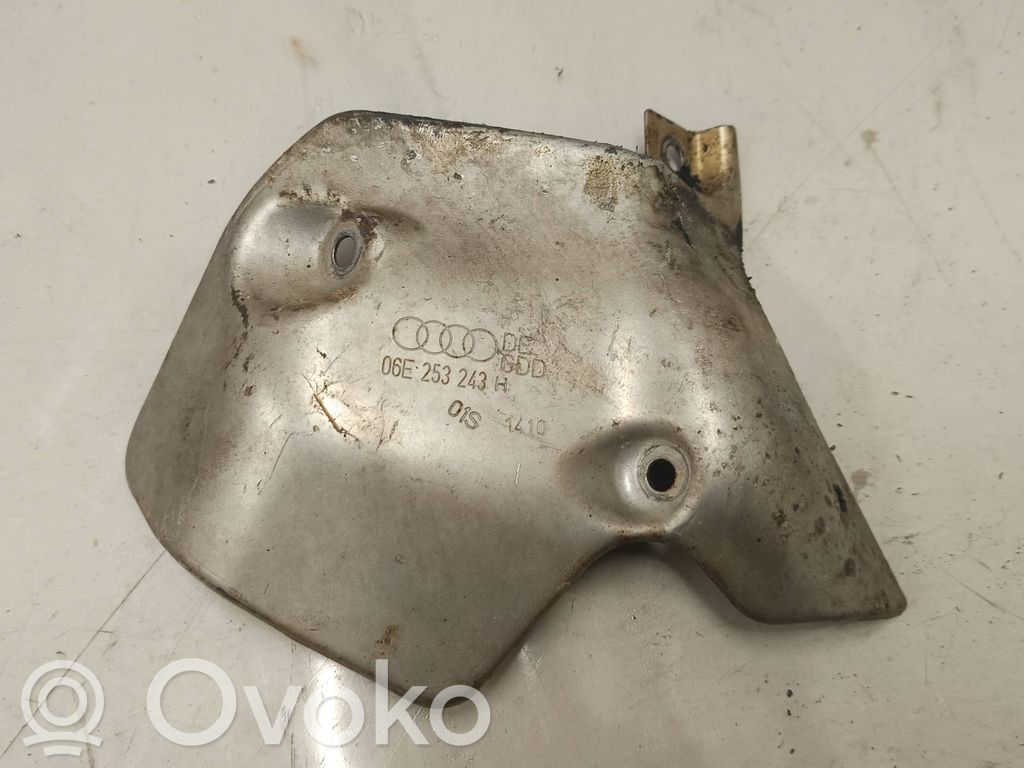 Porsche Cayenne (92A) Alte piese compartiment motor 
