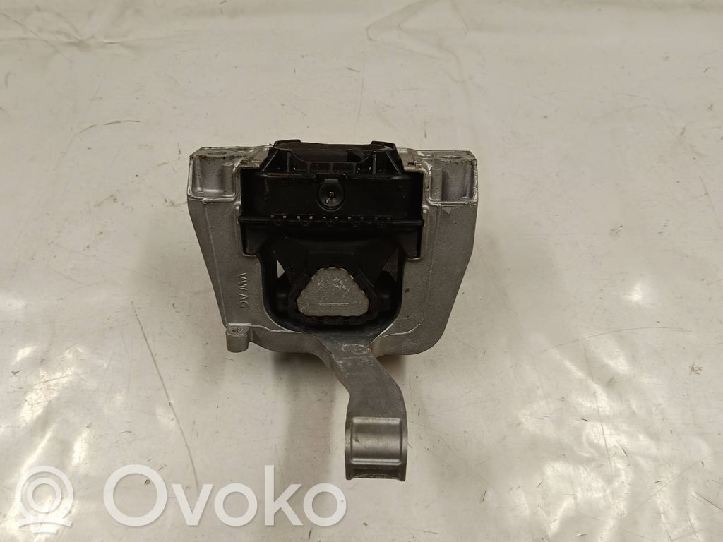 Audi A3 8Y Engine mount bracket 