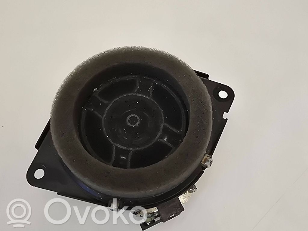 Ram 1500 DT Altavoz del panel 