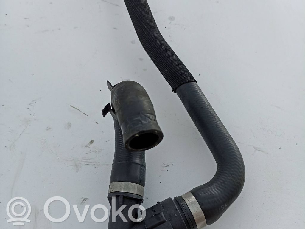 BMW X3 E83 Engine coolant pipe/hose 