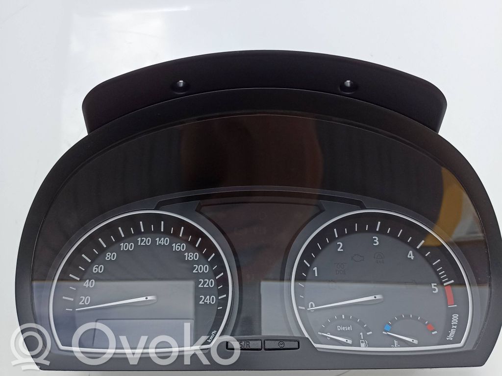 BMW X3 E83 Speedometer (instrument cluster) 