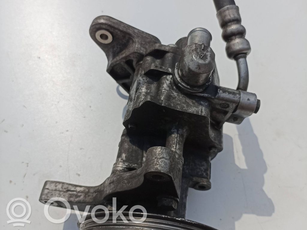 BMW X5 E70 Power steering pump 