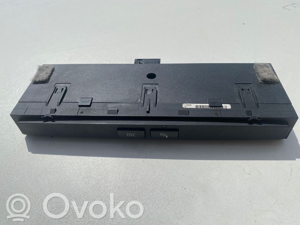 BMW 5 E60 E61 Включатель датчиков парковки 