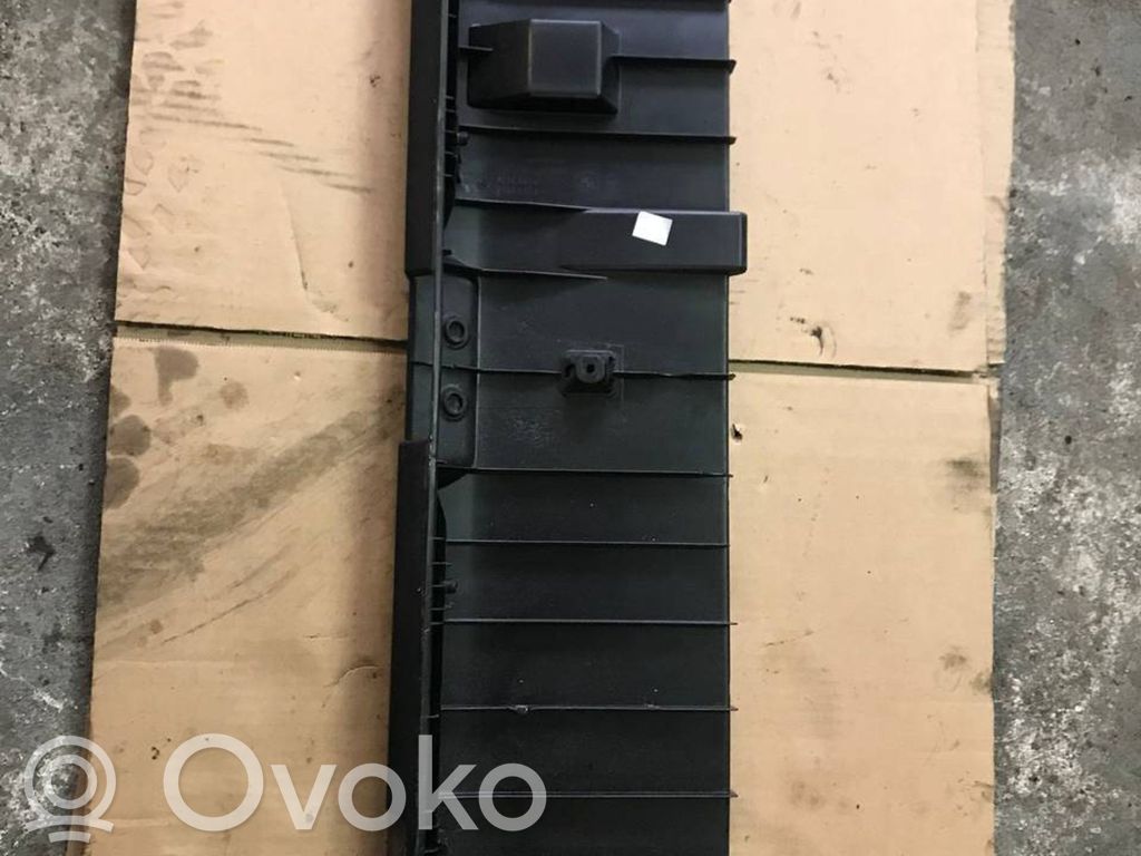 BMW 5 E60 E61 Otros elementos de revestimiento del maletero/compartimento de carga 
