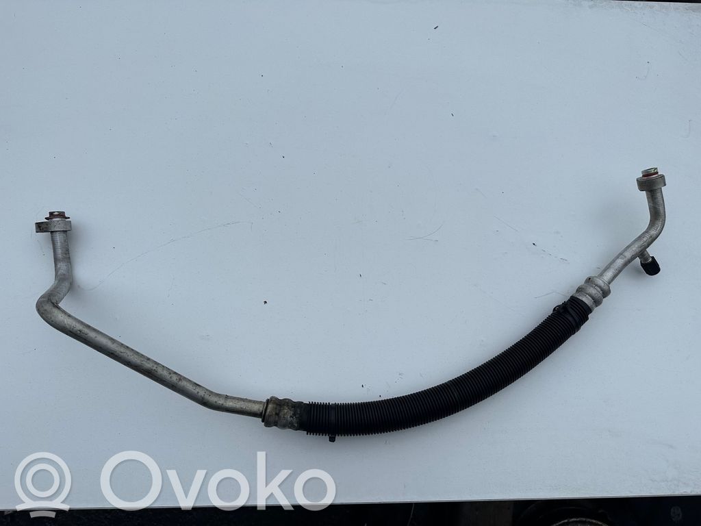 Ilmastointilaitteen putki (A/C)   BB5147F618