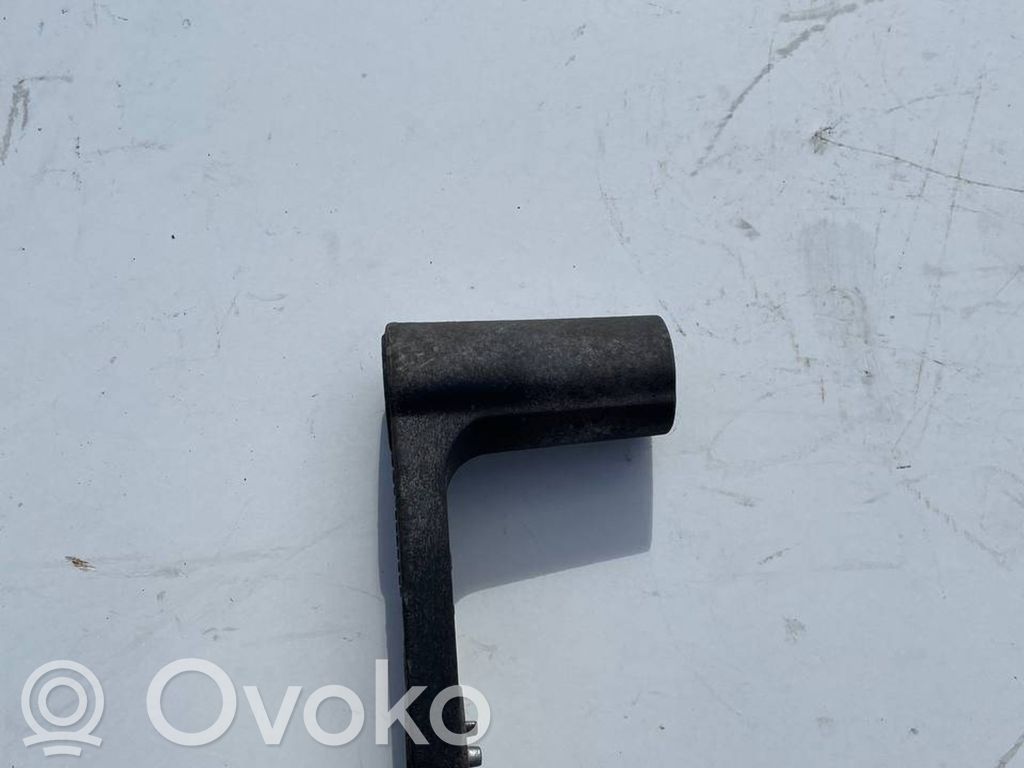 Ford Explorer other engine part 
