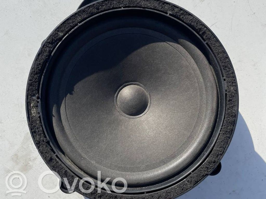 Land Rover Discovery Sport Front door speaker 